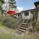 Baumfuchs Ferienbungalow ヴェセンベルク