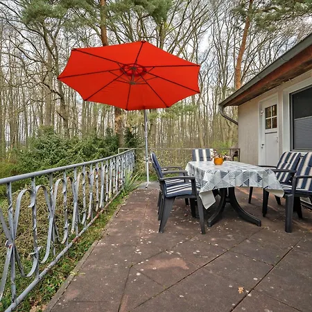 Baumfuchs Ferienbungalow ヴェセンベルク